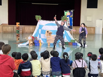 幼児の部芸術鑑賞会の画像2