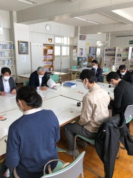 学校視察の画像1